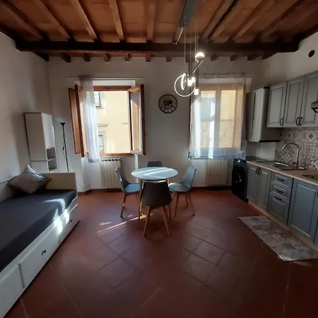 Old Bridge, By Short Holidays Apartment Florence